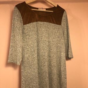 Minimi grey and tan tunic